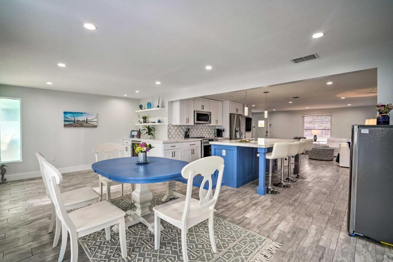 Waterfront Matlacha Home With Hot Tub And Grill! Bagian luar foto