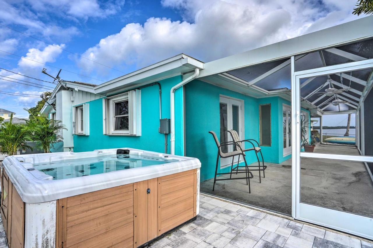 Waterfront Matlacha Home With Hot Tub And Grill! Bagian luar foto