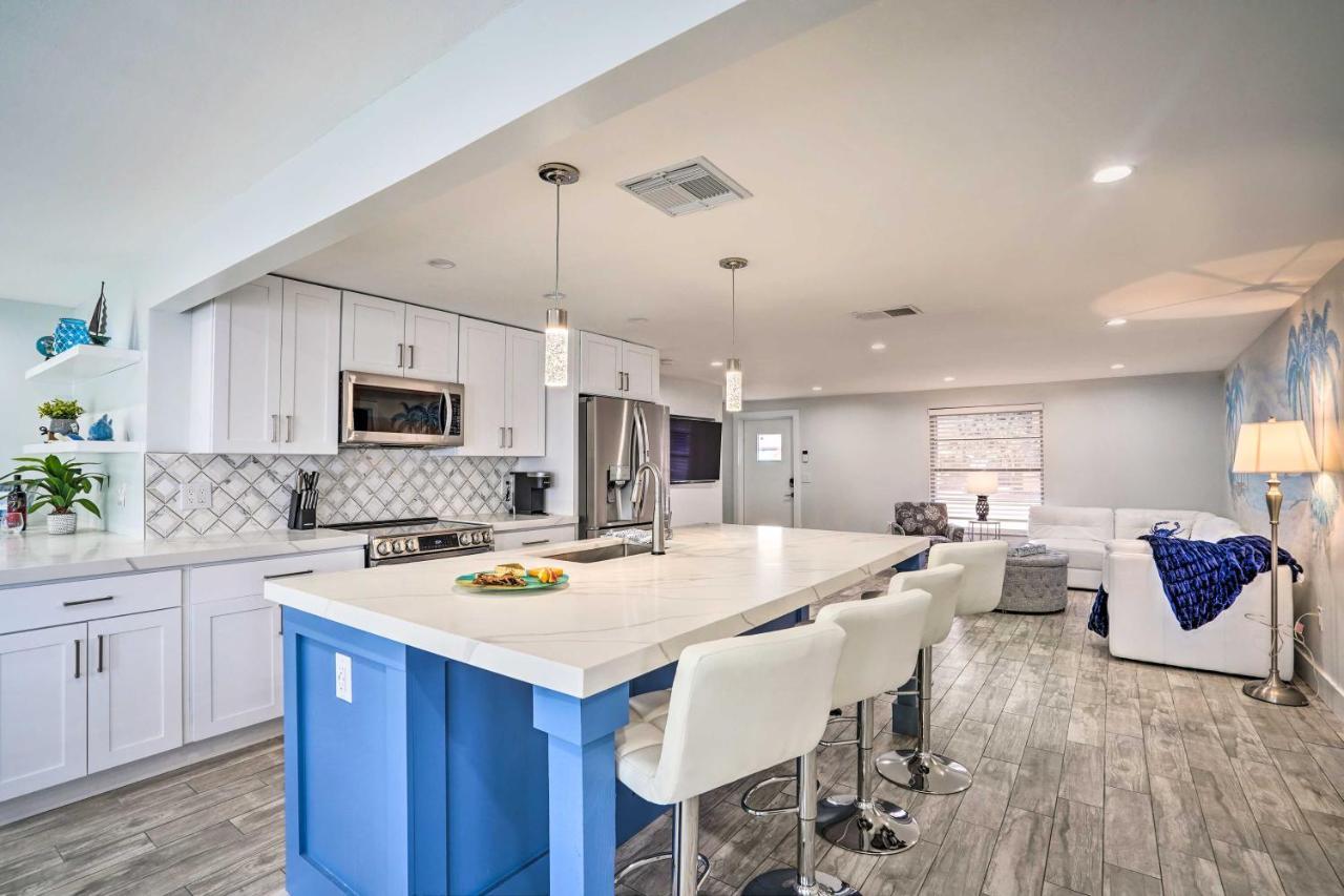 Waterfront Matlacha Home With Hot Tub And Grill! Bagian luar foto